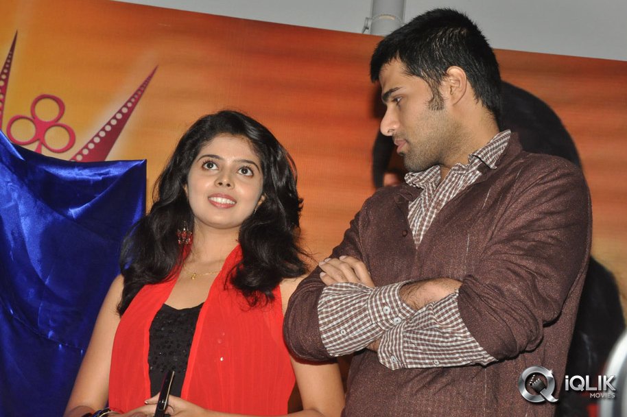 Love-You-Bangaram-Team-at-Big-Bazaar